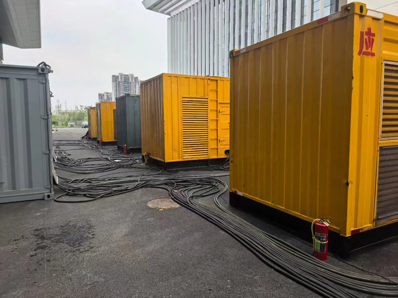 西夏不同季节柴油发电机组保养有哪些注意事项?