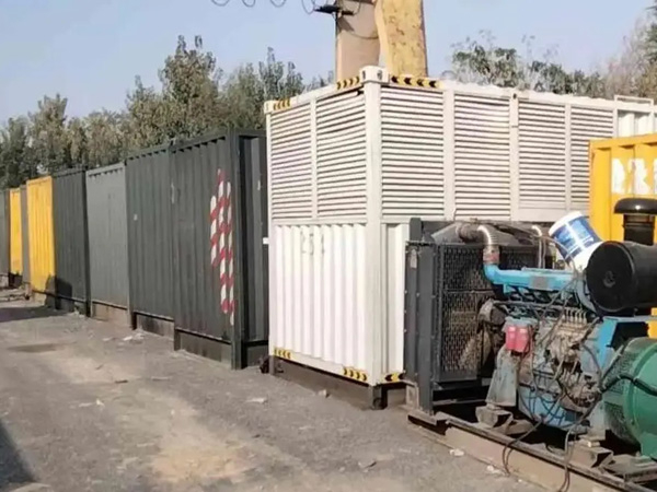 西夏200KW柴油发电机机组每小时油耗是多少？
